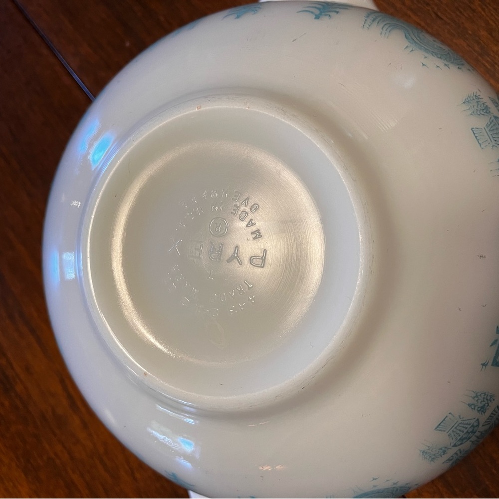Pyrex 443 Butterprint - Picture 2 of 6